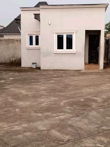 Additional view of Standard Furnished 3 Bedroom House