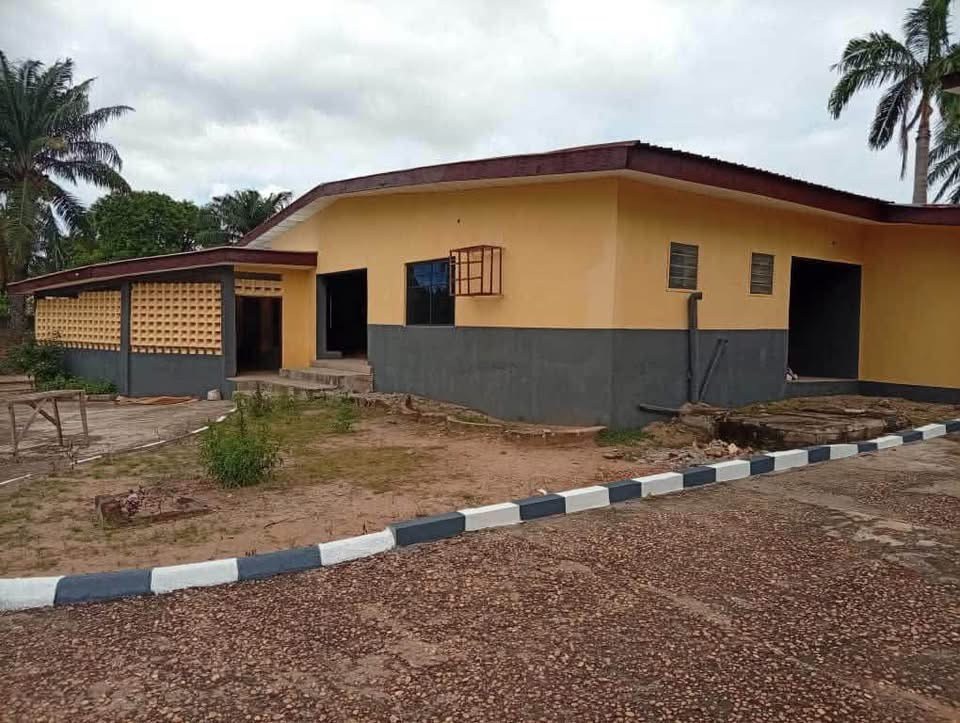 Additional view of Six-Bedroom Office/House Space for Rent