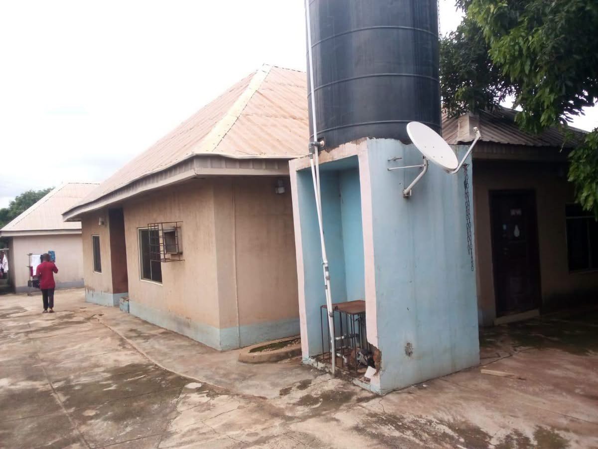 Additional view of Spacious Three Bedroom Flat for Rent