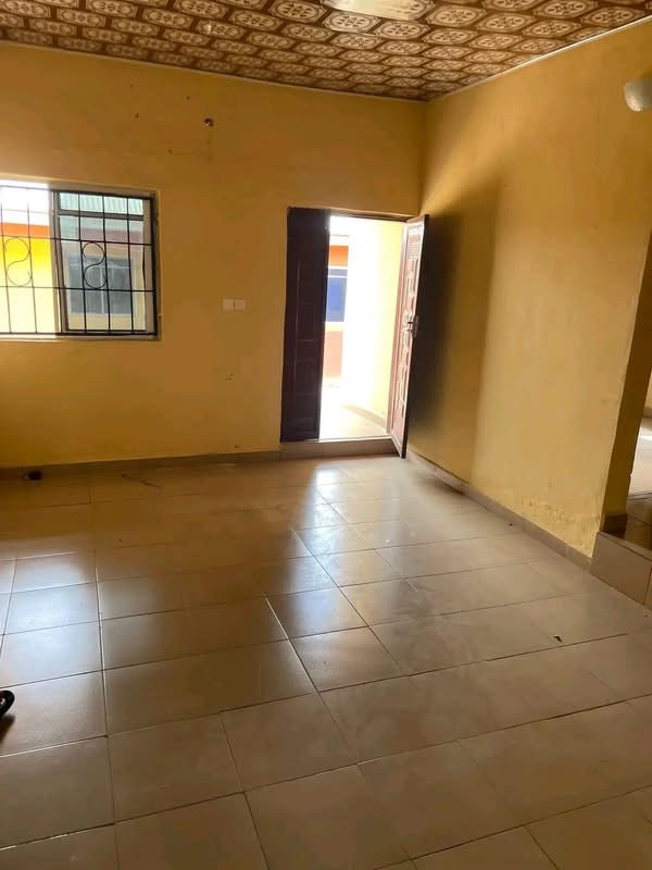 Spacious 2-Bedroom Apartment for Rent for rent in Yaikyo New Road, Makurdi, Benue