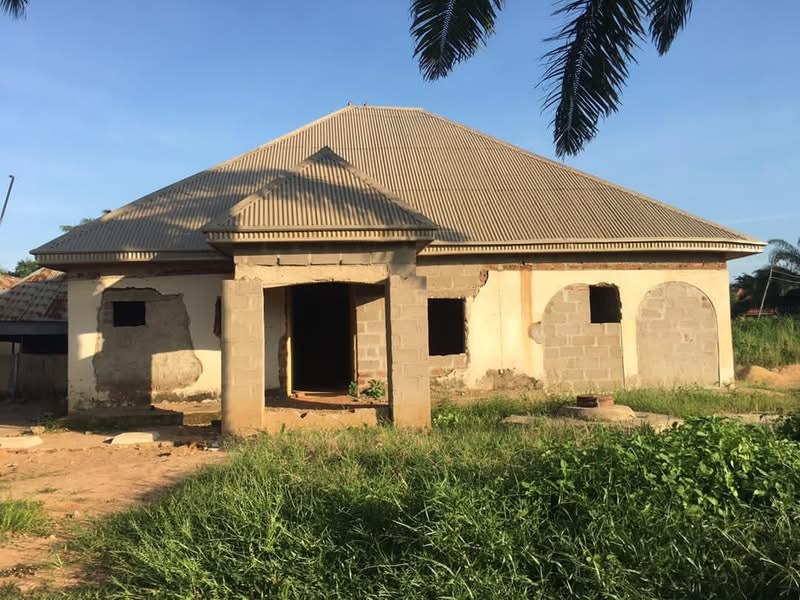 Upgraded Building with Multiple Residential Units for sale in Gboko Road, Makurdi, Benue