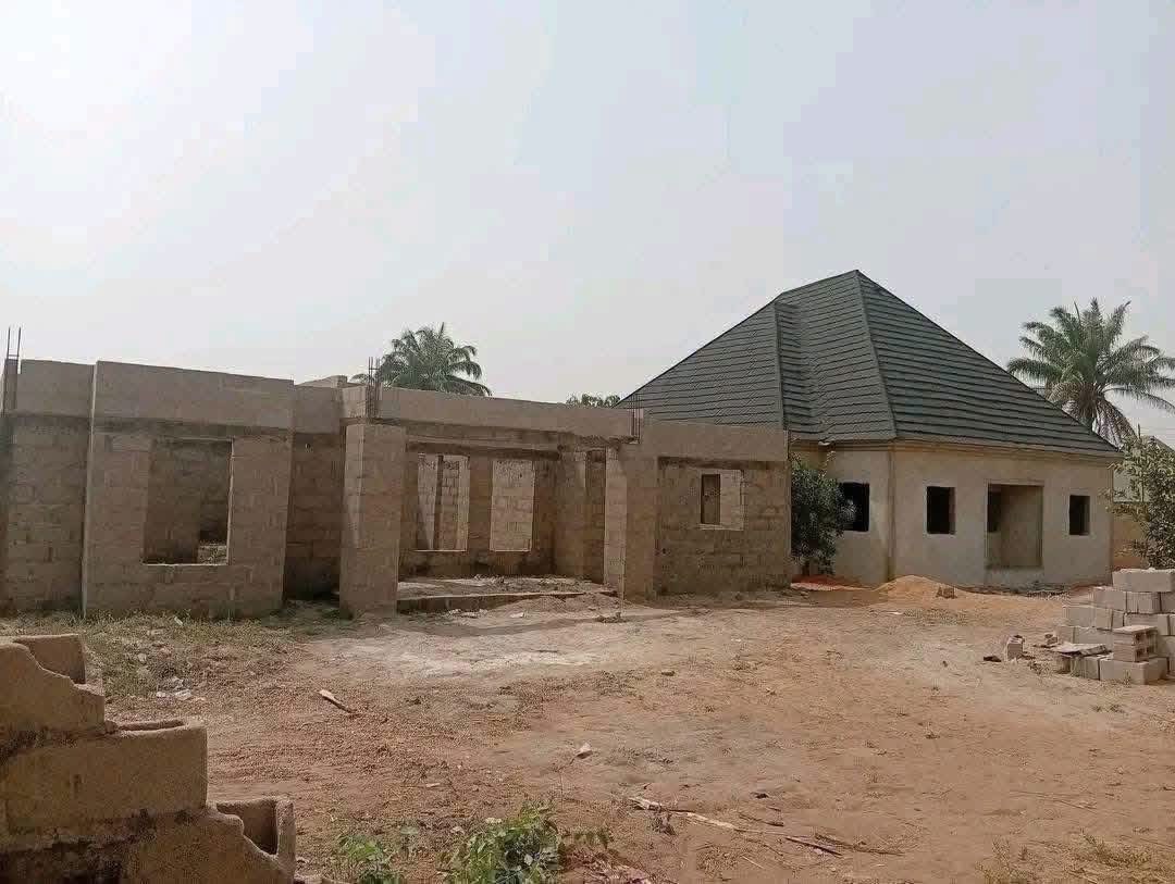 Additional view of Uncompleted Flats with 3-Bedroom Structure