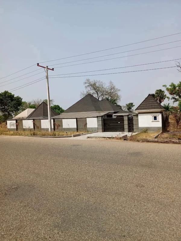 3 Bedroom Flat for Sale in Makurdi for sale in Welfare Quarters, Makurdi, Benue