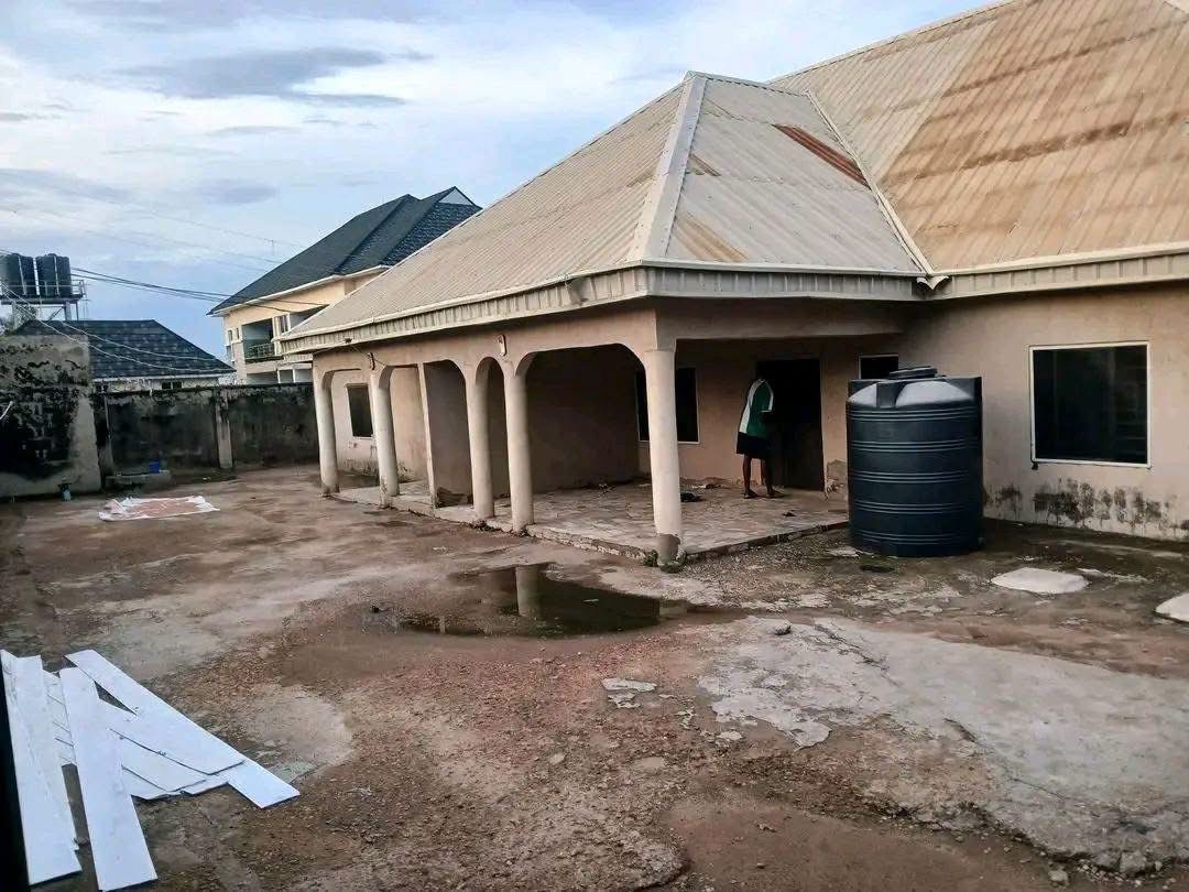 Four Units with Flats for sale in CBN Layout, Makurdi, Benue