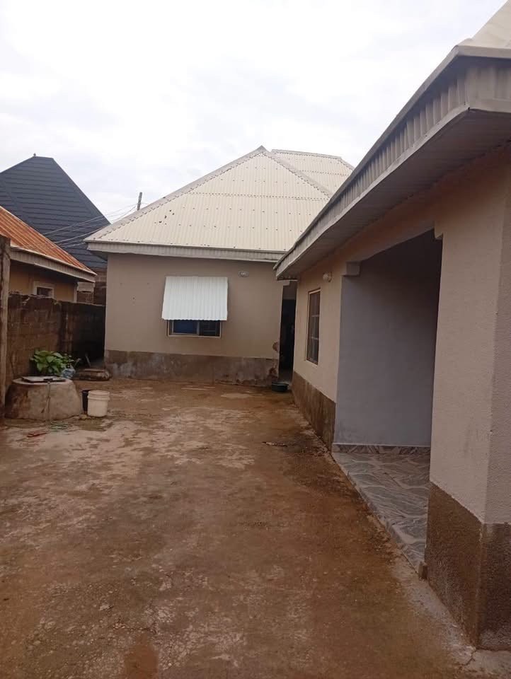 Modern One Bedroom Apartment for Rent for rent in Mobile Barracks Junction, Makurdi, Benue