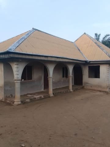 Additional view of Three Bedroom Flat with Single Room