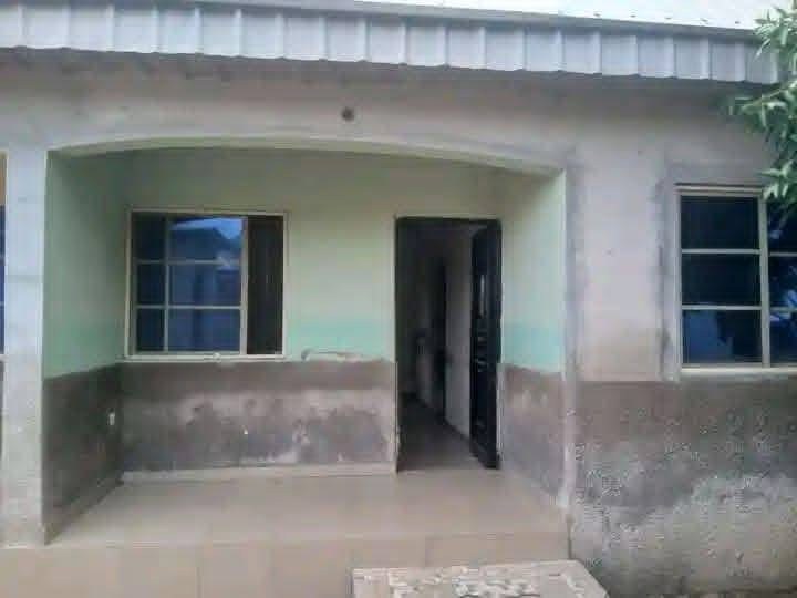 Renovated One Bedroom Flat Apartment for rent in Kanshio, Makurdi, Benue