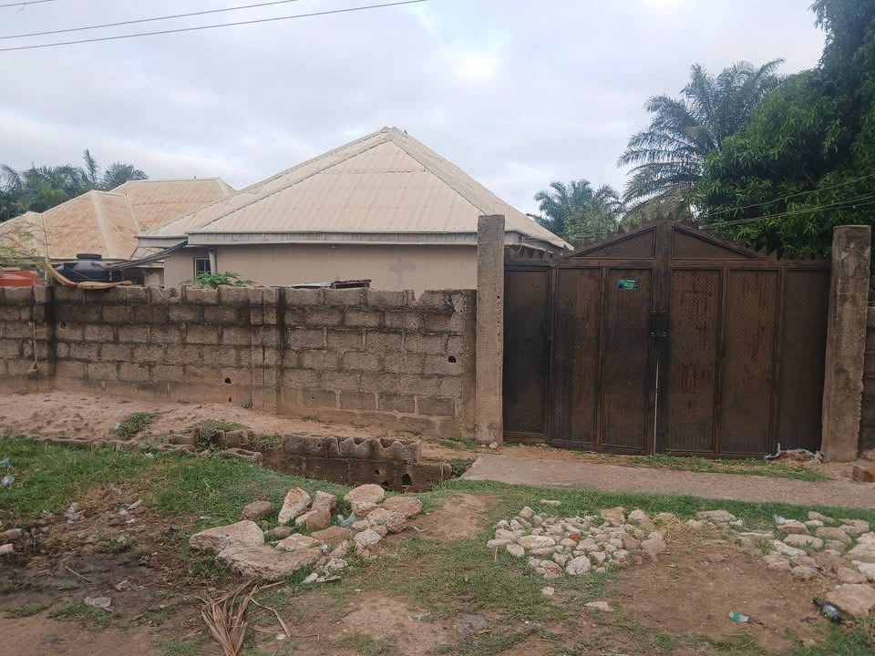 Additional view of 3 Units 2Bedroom Flat