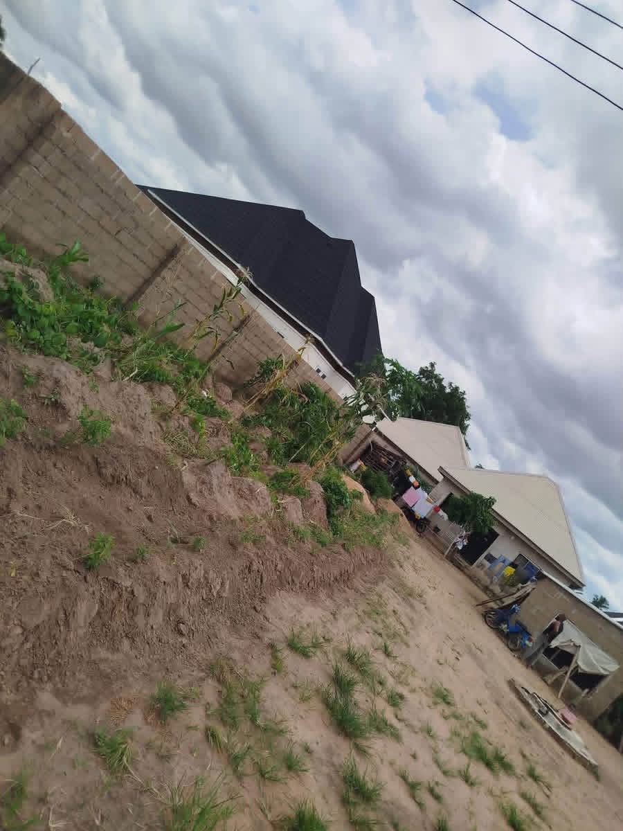 Standard Self-Contain with Chicken House for sale in Welfare Quarters, Makurdi, Benue