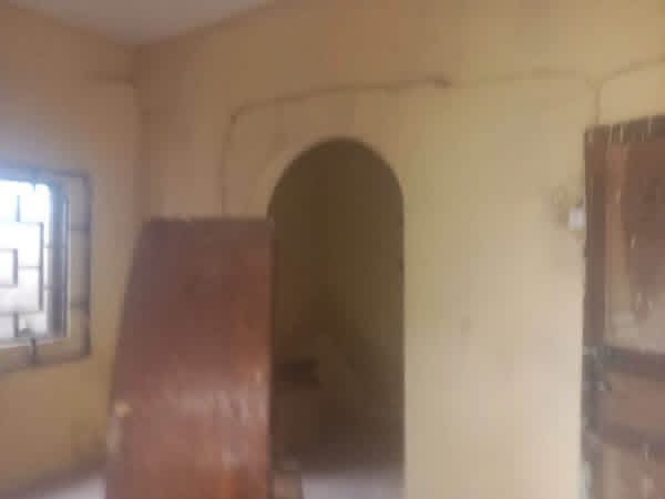 Additional view of Decent One Room Self-Contain Apartment