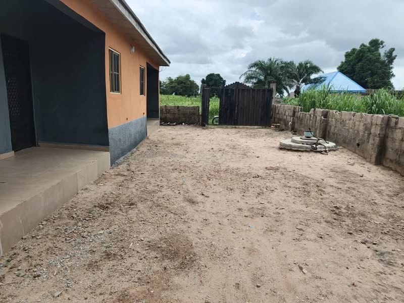 Cozy 1-Room Self-Contained Apartment for Rent for rent in New city mobile barracks road, Makurdi, Benue