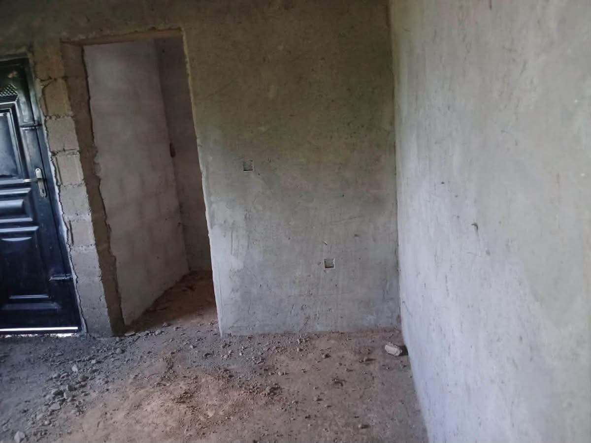 Additional view of 2 Bedroom House with Ate and Store