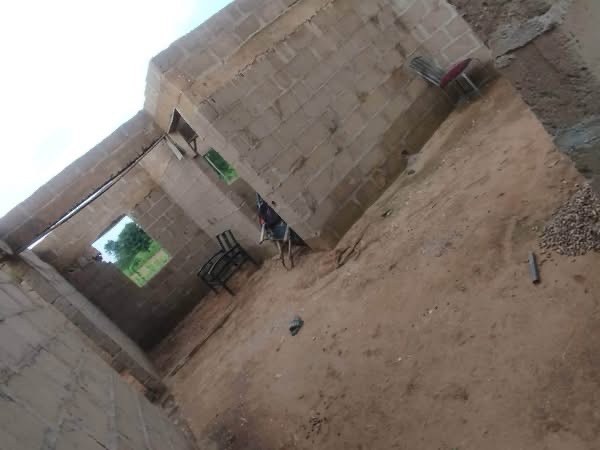 Additional view of 2 Bedroom Flat and Land For Sale