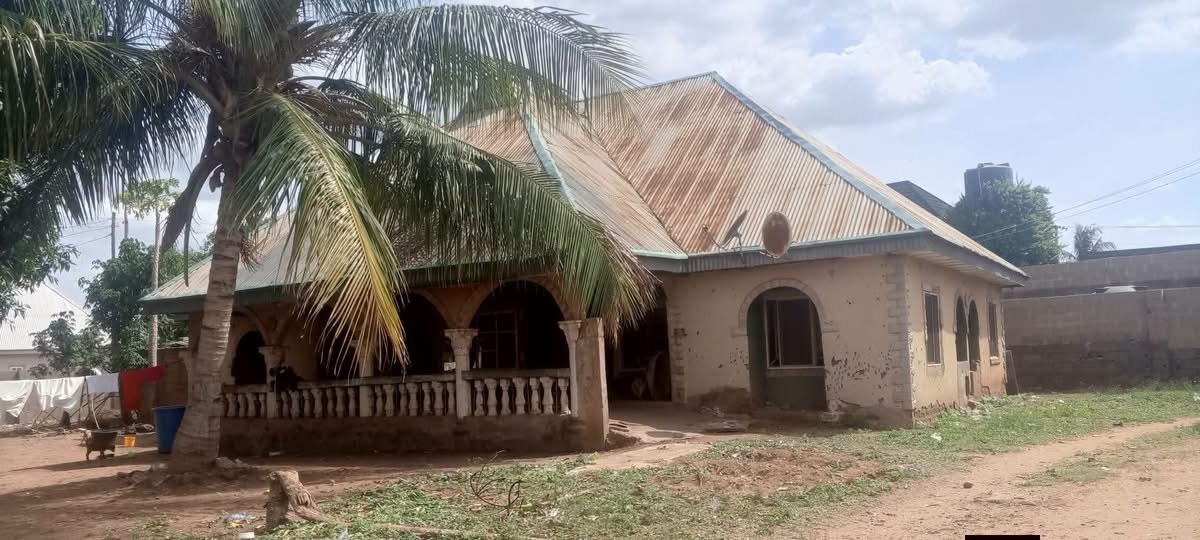 Spacious Four-Bedroom Twin Flat For Sale for sale in Nyorgungu, Makurdi, Benue
