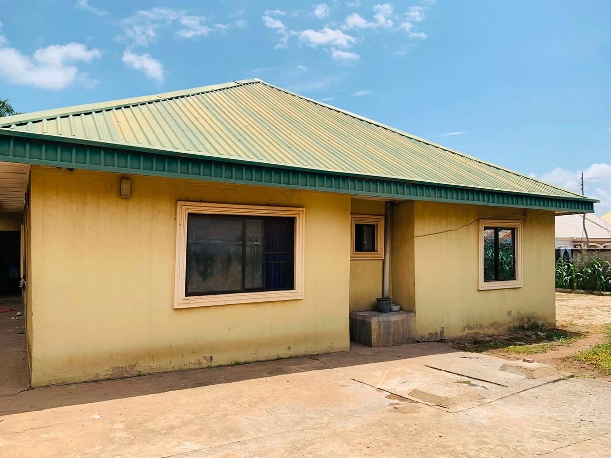 Additional view of Spacious 5-Bedroom House in Makurdi