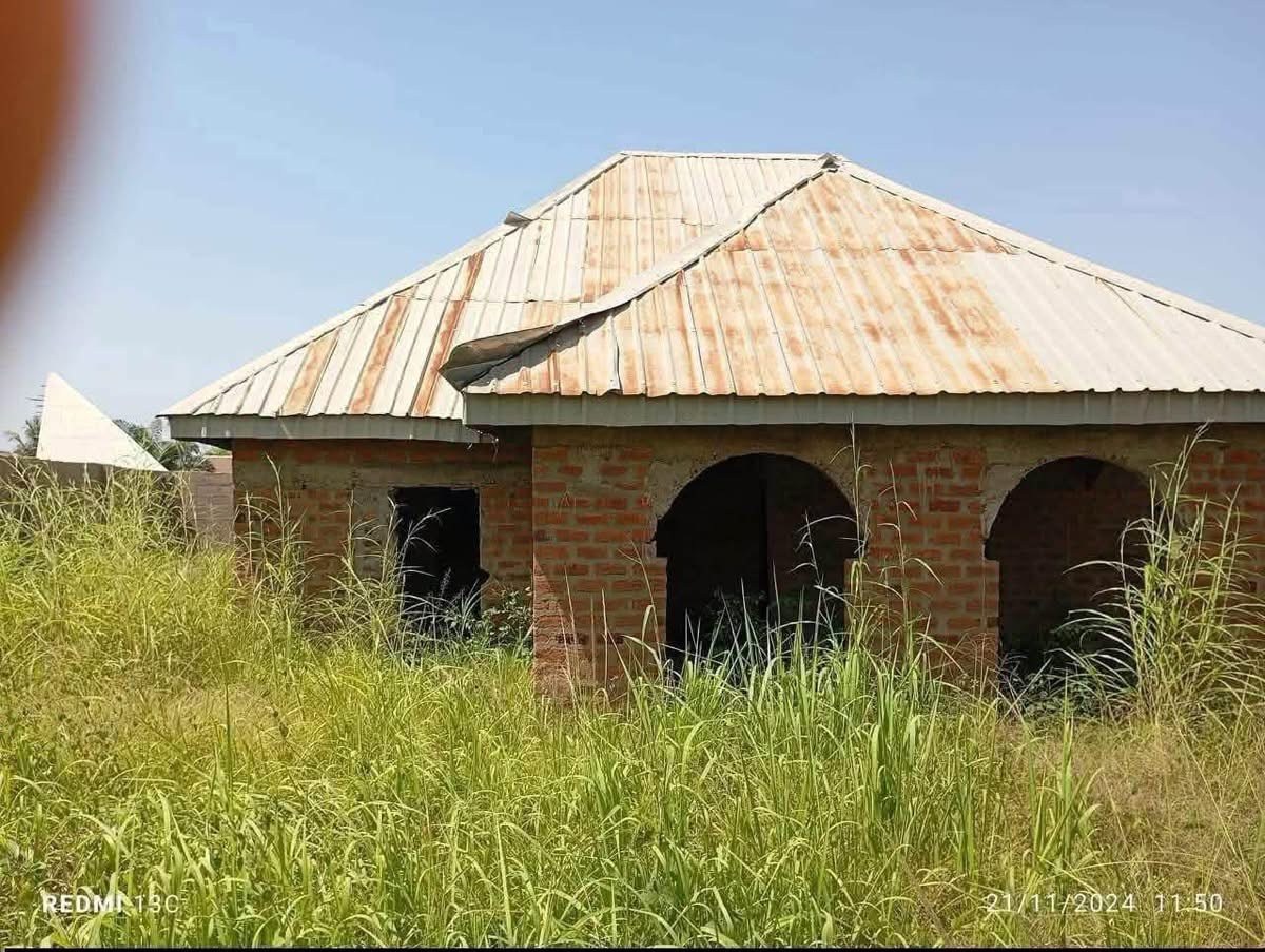 Additional view of Uncompleted 3 Bedroom Flat
