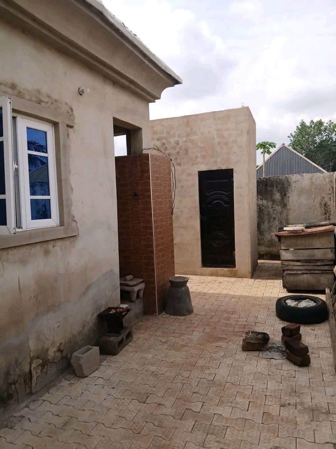 Additional view of Modern 3 Bedroom Flat for Sale