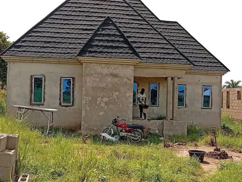 Standard Three Bedroom Flat for sale in Yaikyo, Makurdi, Benue