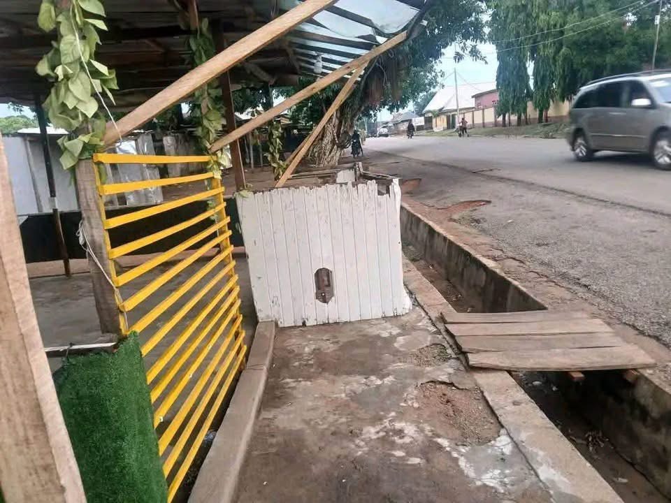 Container with Extension for Sale for sale in High Level, Makurdi, Benue