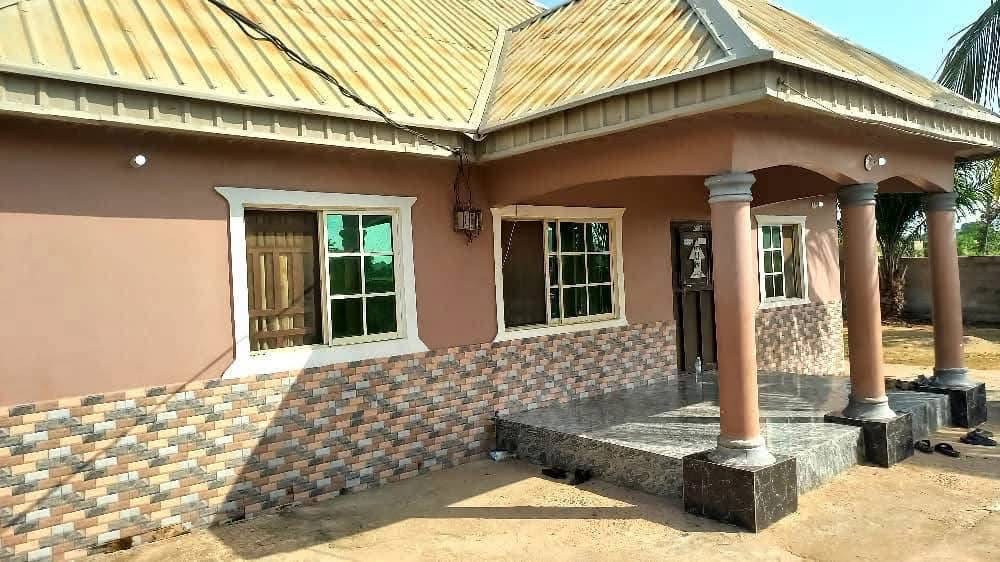 Modern Three Bedroom Flat in Achusa for sale in Achusa, Makurdi, Benue