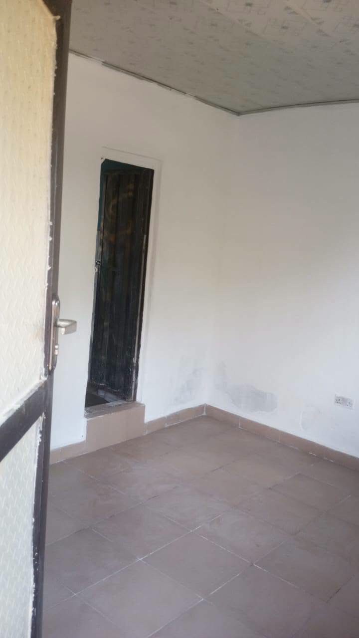 Additional view of Self Contain to Let