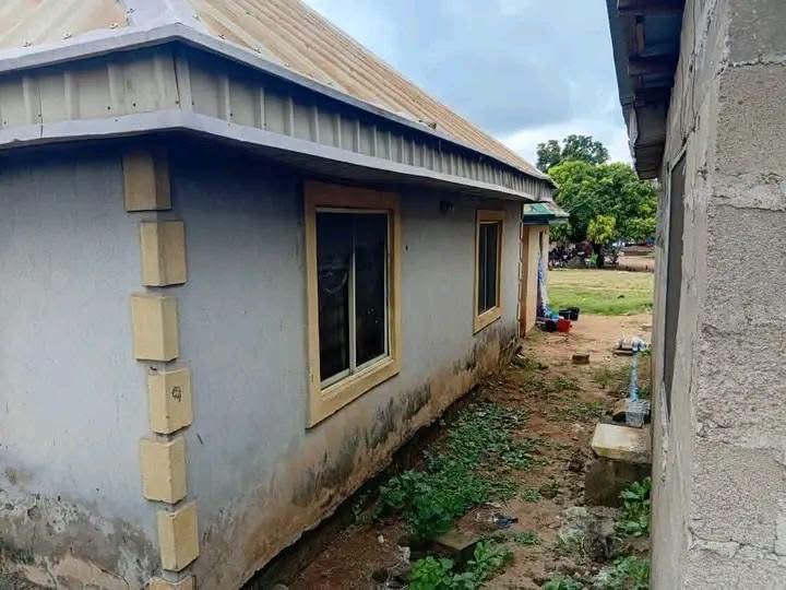 Lovely 2-Bedroom Flat at Nyon Junction for sale in Nyon Junction, Makurdi, Benue