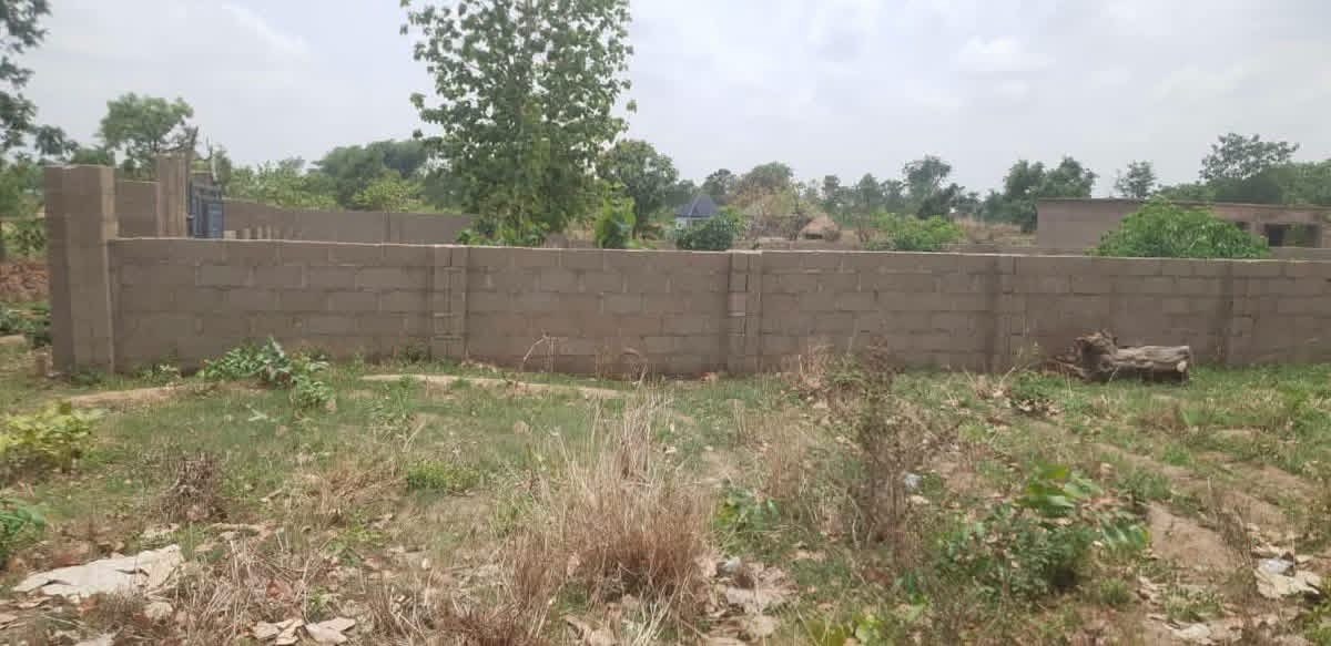 Additional view of 100x100 Land in Makurdi