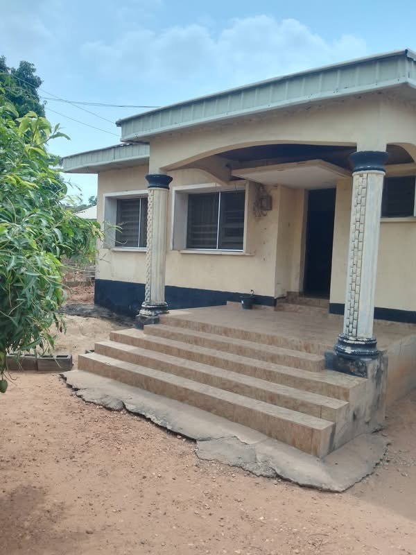 Additional view of 3 Bedroom Flat with Boys Quarters