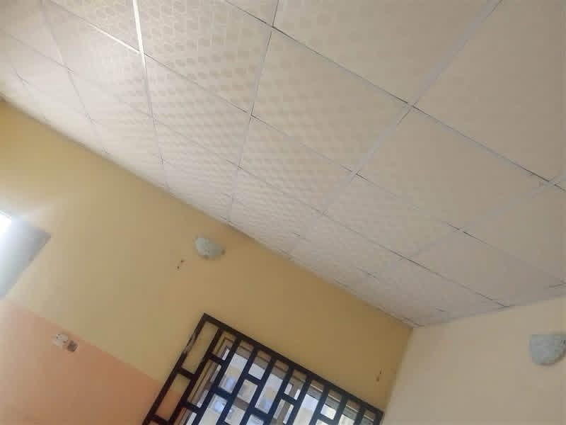 Additional view of Clean Two Bedroom Flat