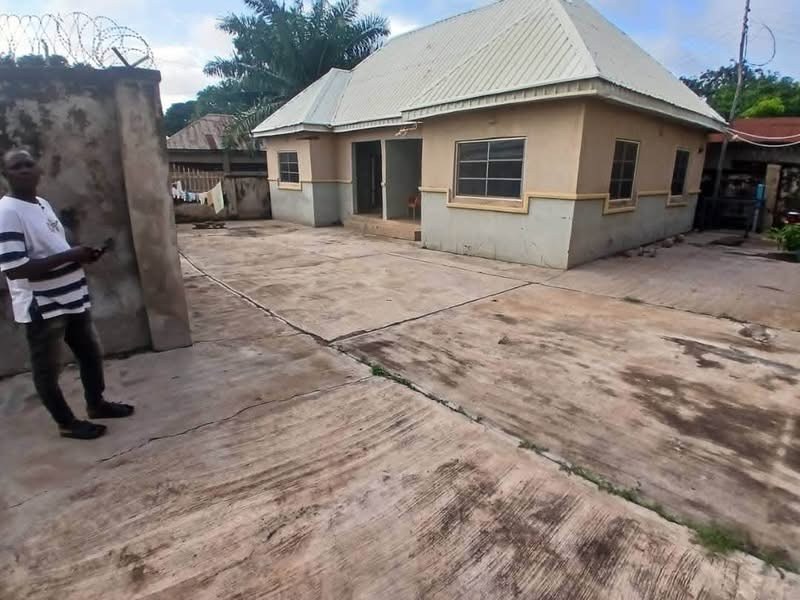 Mini Estate with Pure Water Factory for sale in Makurdi, Benue