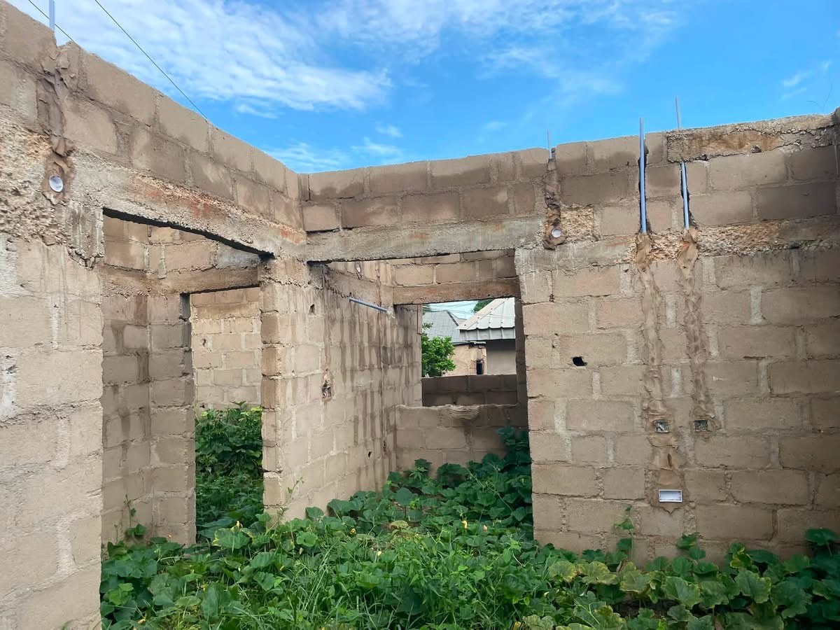Uncompleted 2-Bedroom House in Makurdi for sale in Welfare Quaters, Makurdi, Benue