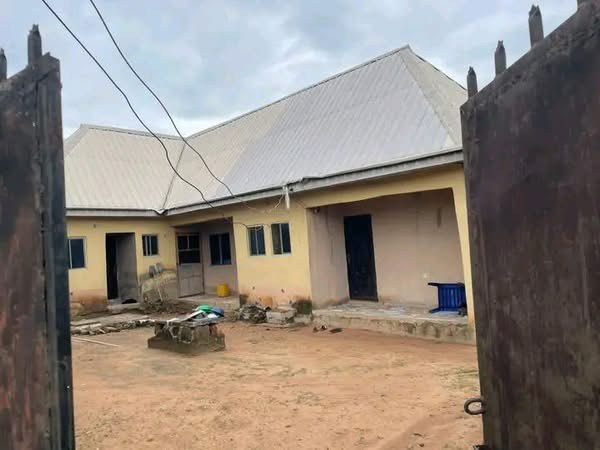 Additional view of 4 Units Self-Contained Apartments For Sale