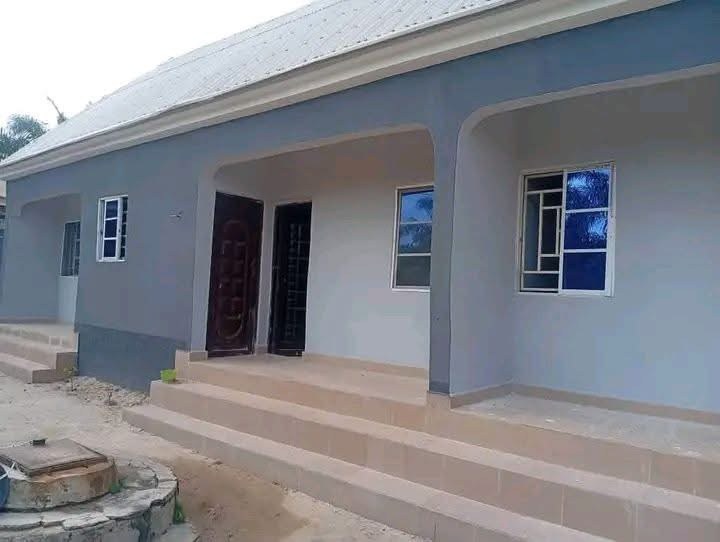 Newly Built Self Contain Apartment for rent in Kyange Plaza, Makurdi, Benue