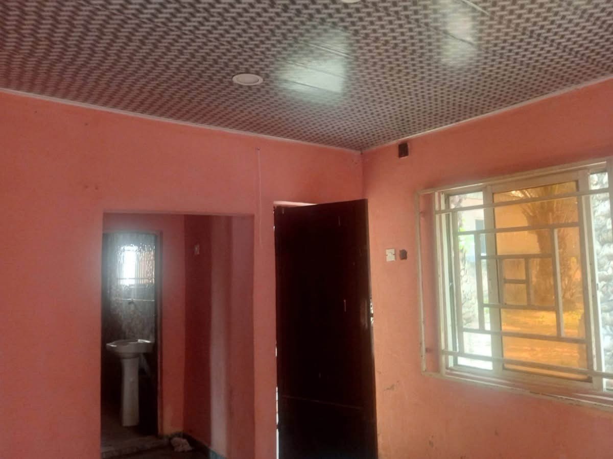 One Bedroom and Parlour for Rent for rent in Opposite International Market, George Akume Way, Makurdi, Benue