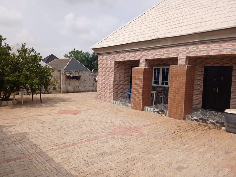 Standard 3 Bedroom House for Sale for sale in Welfare Quarters, Makurdi, Benue