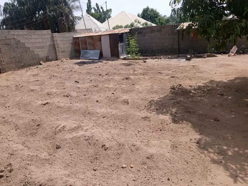 Additional view of 3 Bedroom Flat with Shop for Sale