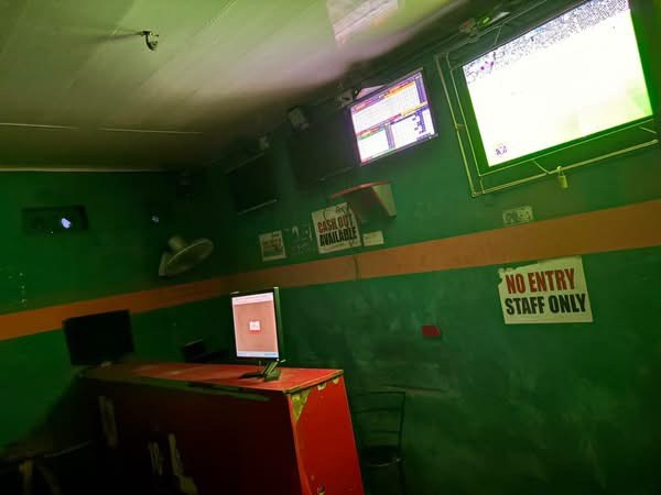 Bet9ja Shop with Equipment for sale in Low cost, Makurdi, Benue