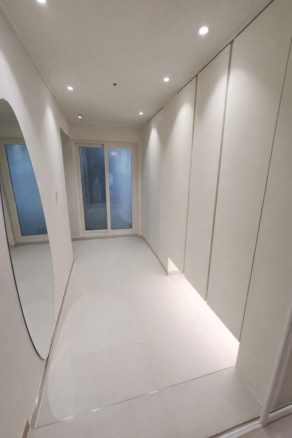 현관 조명 디테일