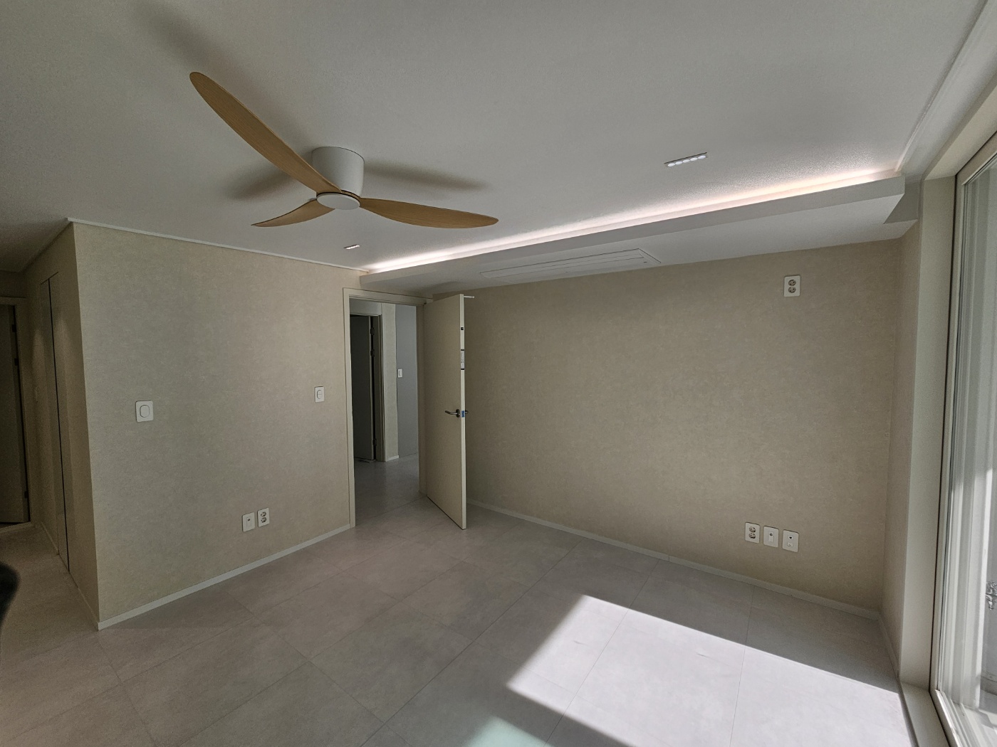 에어컨 단내림 조명