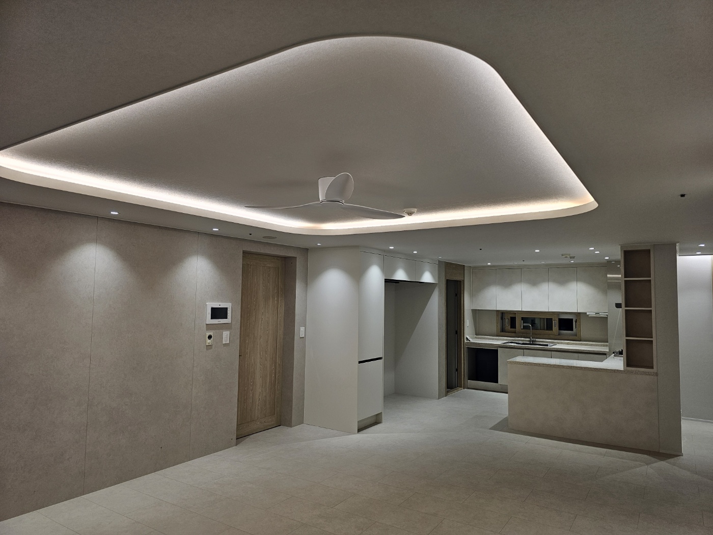 우물천정 간접조명