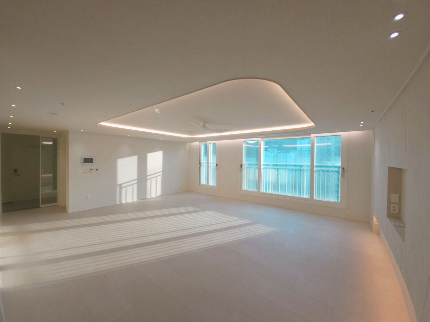 우물천정과 간접조명