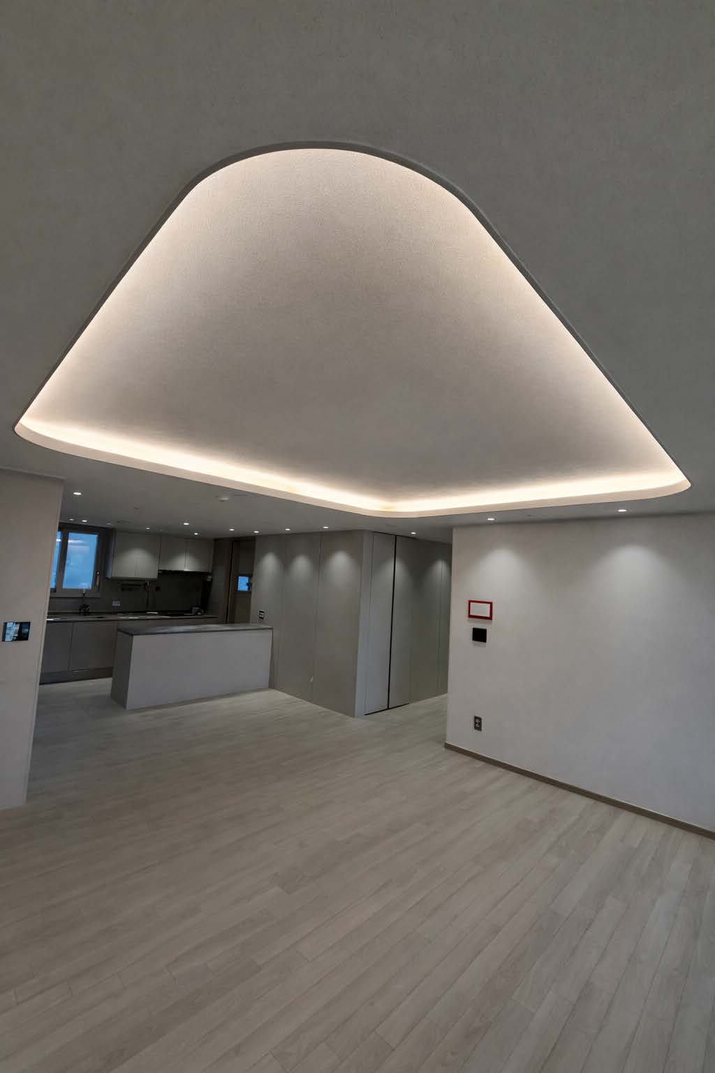 우물천정과 간접조명