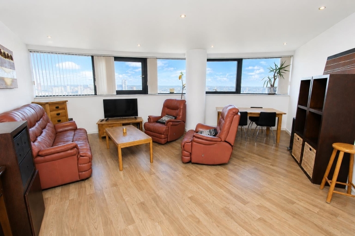 2 Bedroom Apartment