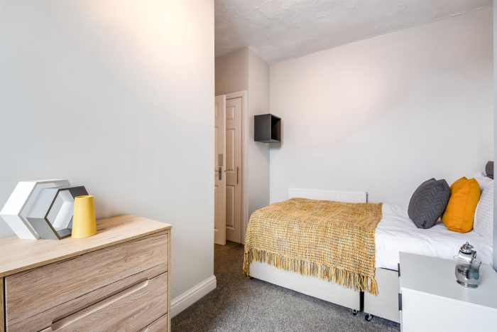 4 Bedroom Apartment