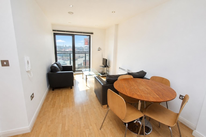 2 Bedroom Apartment