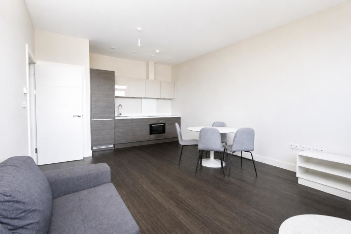 2 Bedroom Apartment