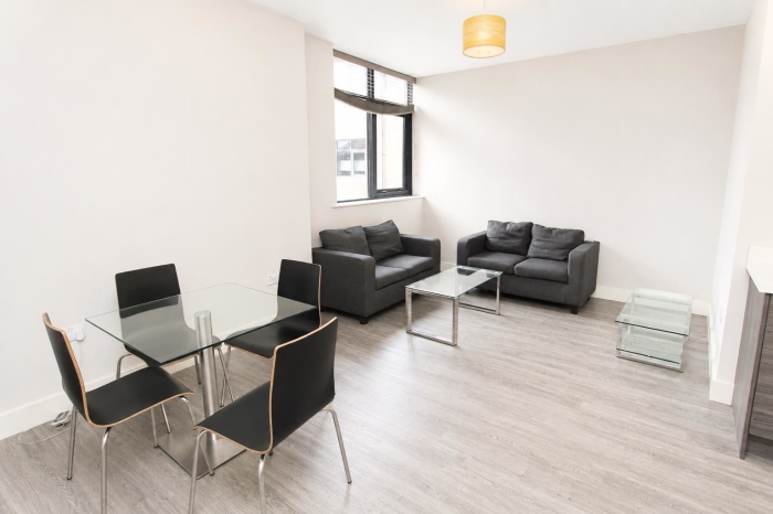 2 Bedroom Apartment