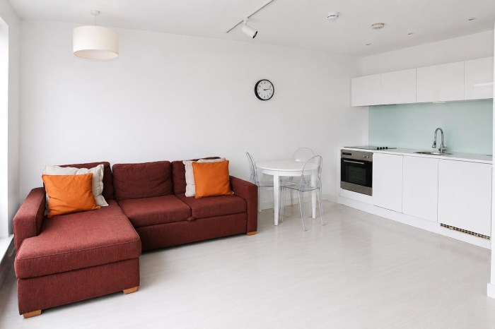 1 Bedroom Apartment
