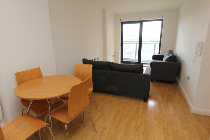 2 Bedroom Apartment
