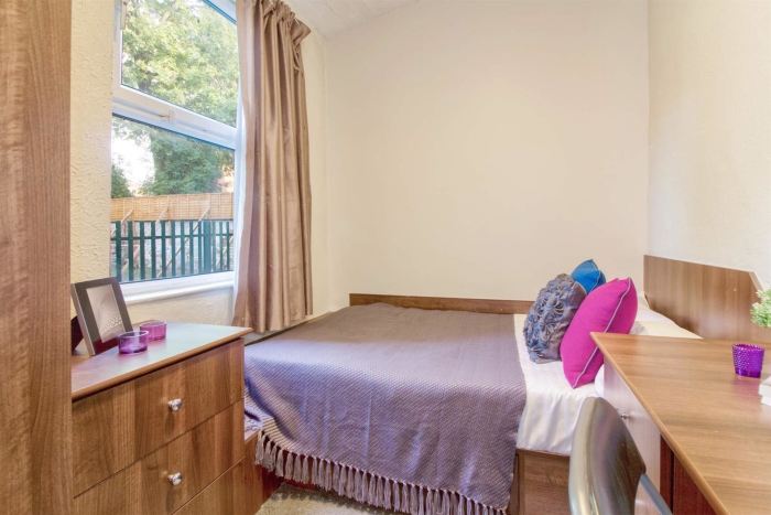 4 Bedroom Apartment